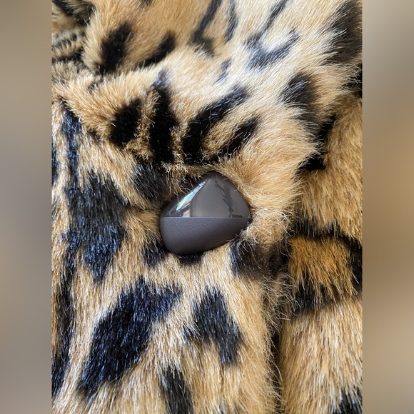 🐆 SAKS FIFTH AVENUE VINTAGE FAUX LEOPARD CHEETAH SWING FUR COAT - Picture 9 of 15